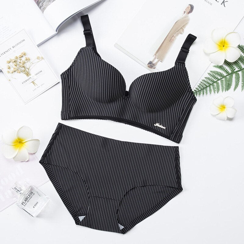 Romantic Striped Underwear Set