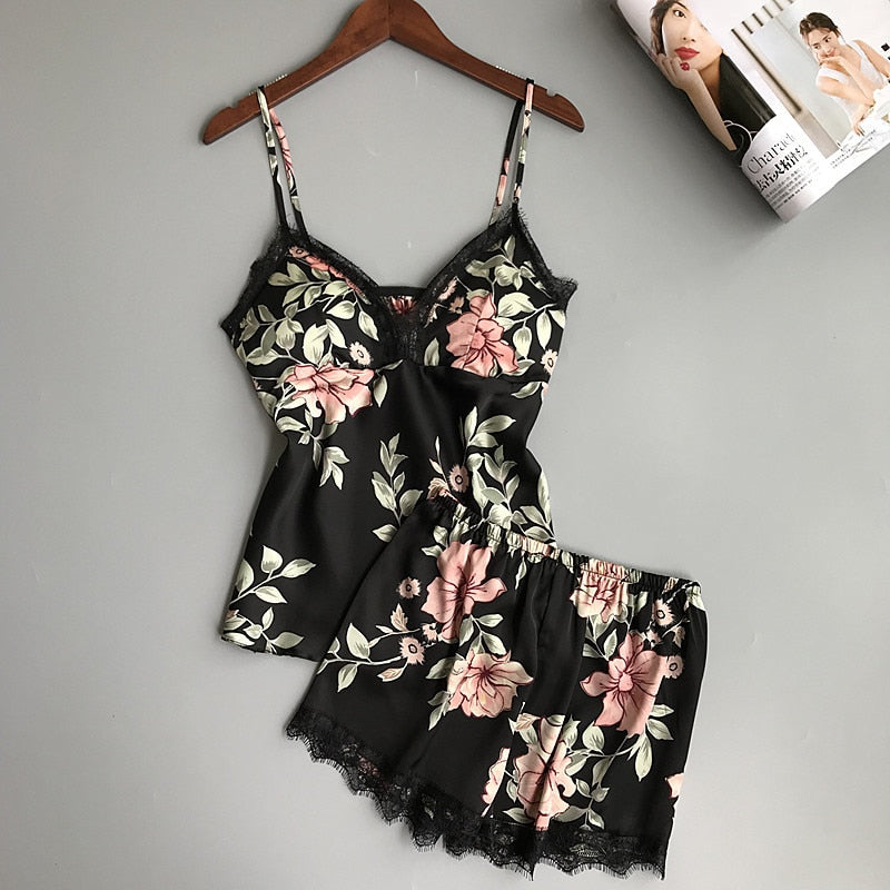 Women's Floral Printed Lace-Trim Pajama Set