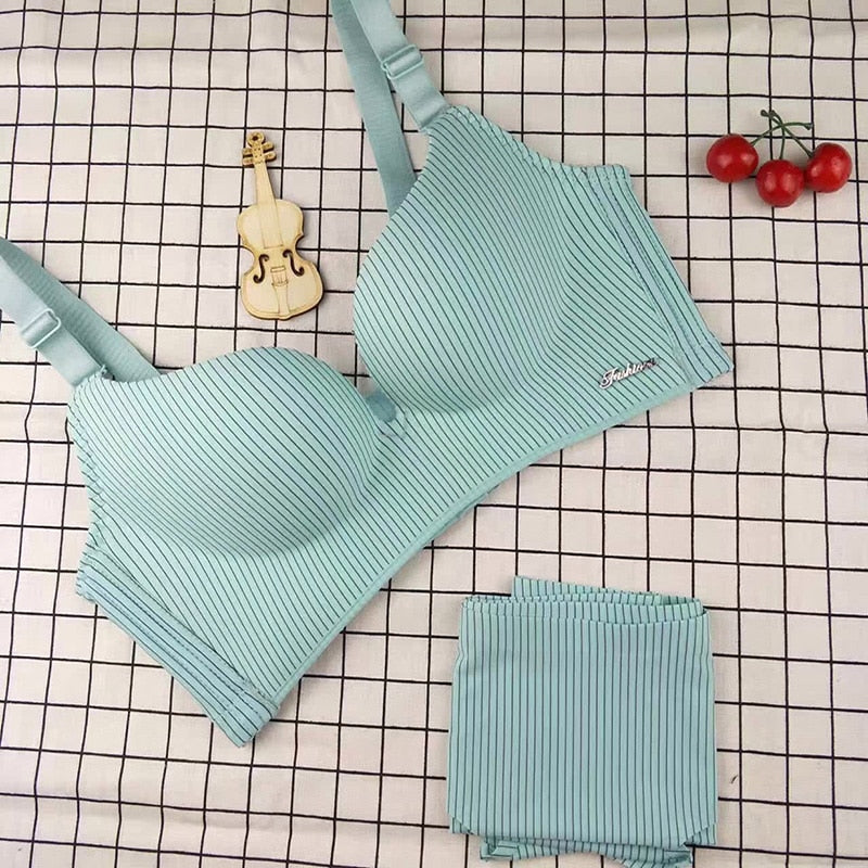 Romantic Striped Underwear Set