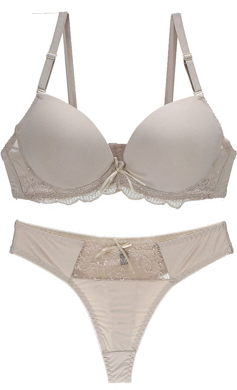 Women's Seamless Bra and Panties